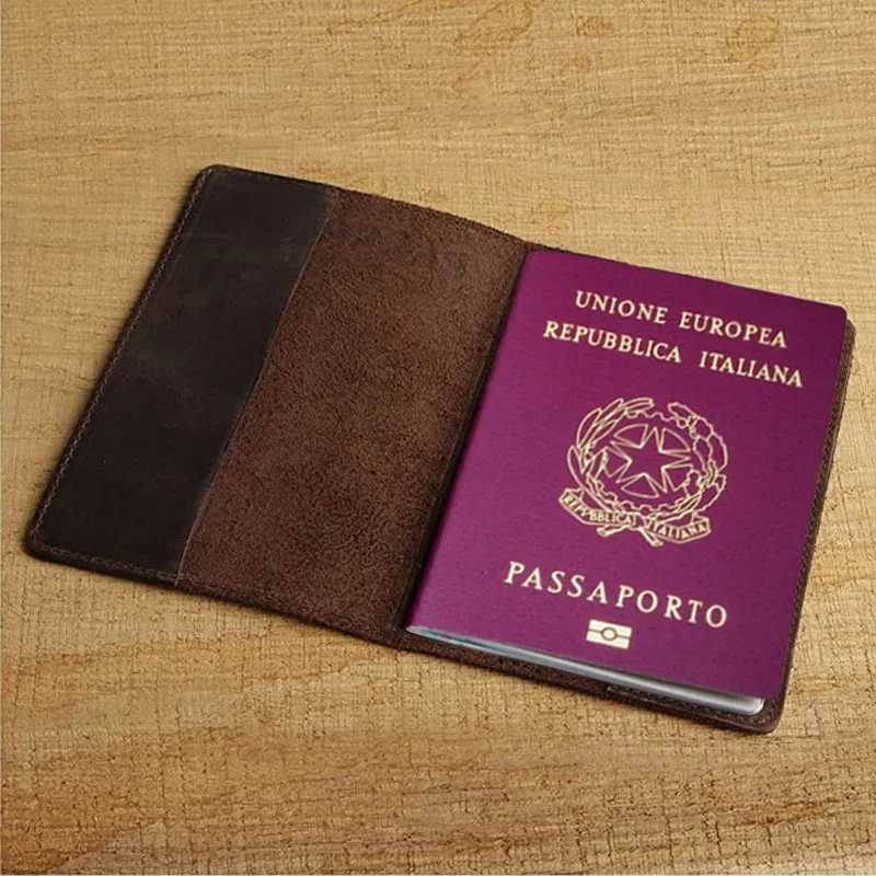 Genuine Leather Italian Passport Cover with Name Business Unisex Durable Italy Passport Holder Z250621