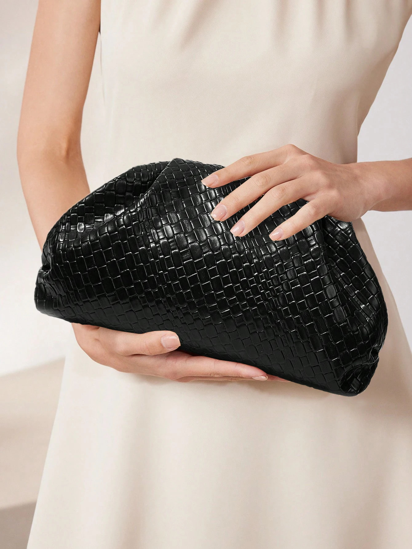 High end retro solid color woven embossed handbag portable large capacity cloud bag dinner bag perfect for parties dinners d 250617
