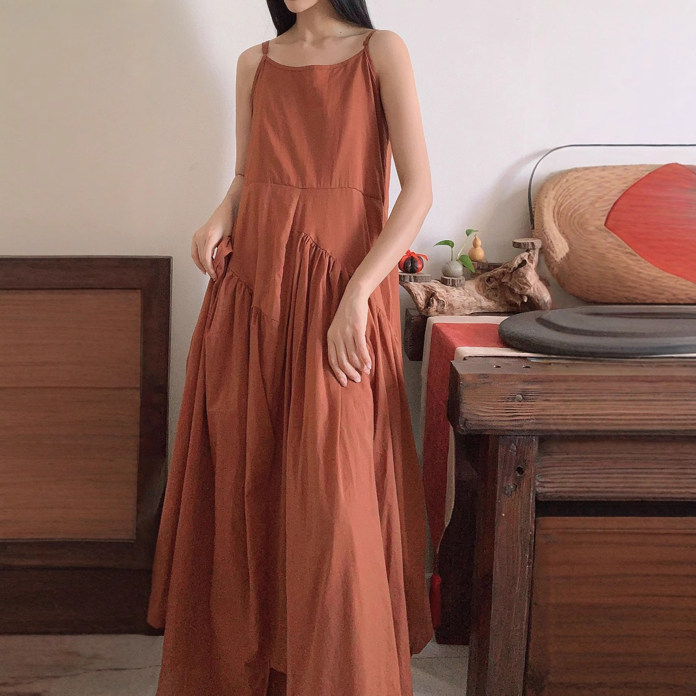 NK120 Minimalist French elegant irregular suspender skirt 2025 spring and summer DIGM waist slimming dress