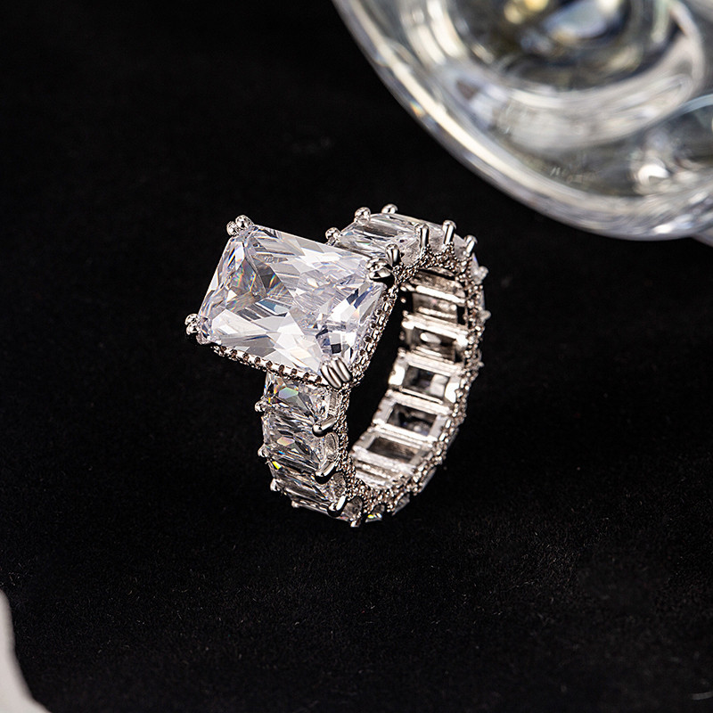 Choucong Sparkling Top Sell Elegant Luxury Jewelry 18K White Gold Fill Radiant Shape White 5A Cubic Zircon CZ Diamond Party Eternity Women Wedding Bri