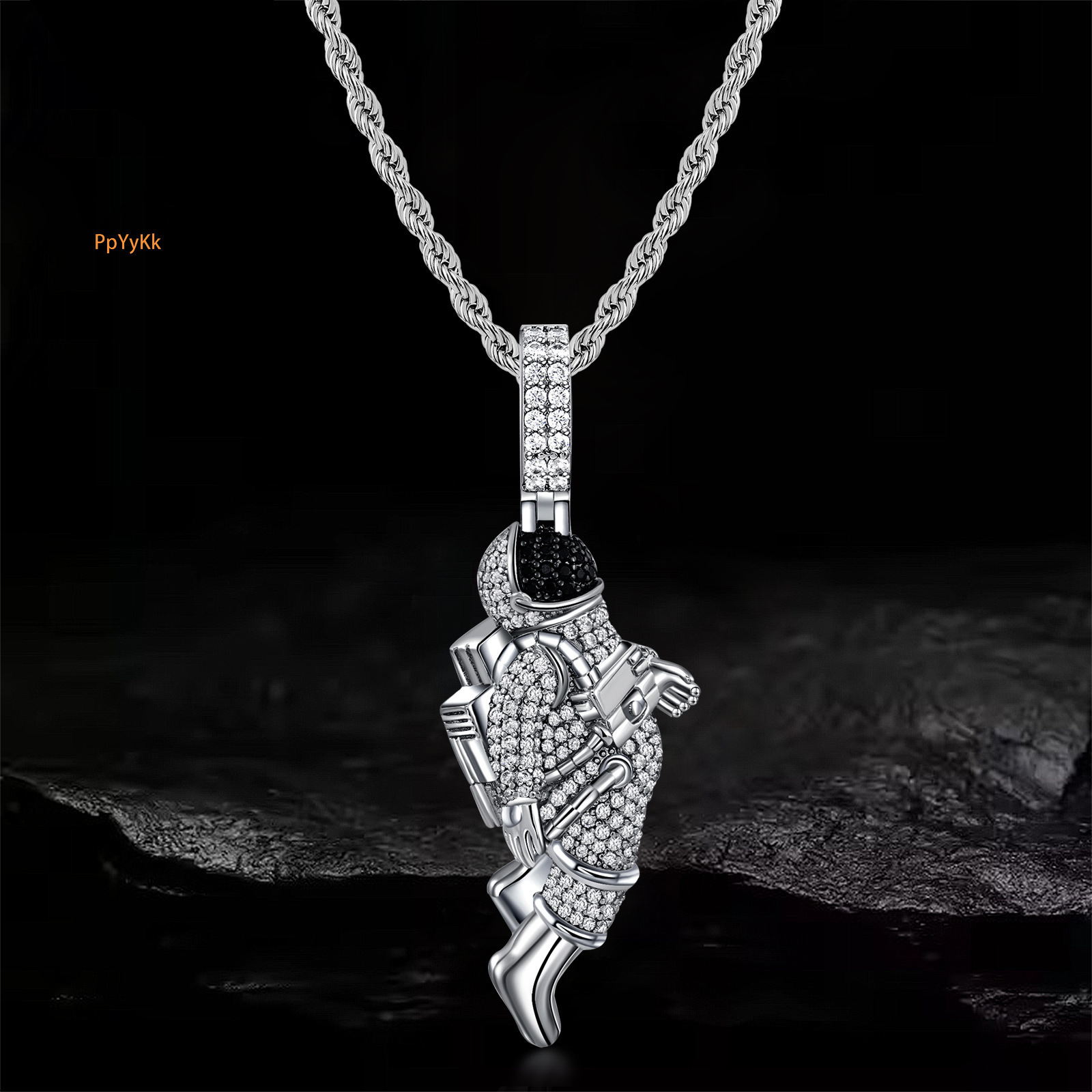 Luxury Moissanite Hip Hop Astronaut Pendant Diamond Inlaid Men's Niche Premium Statement Necklace Pass the diamond tester