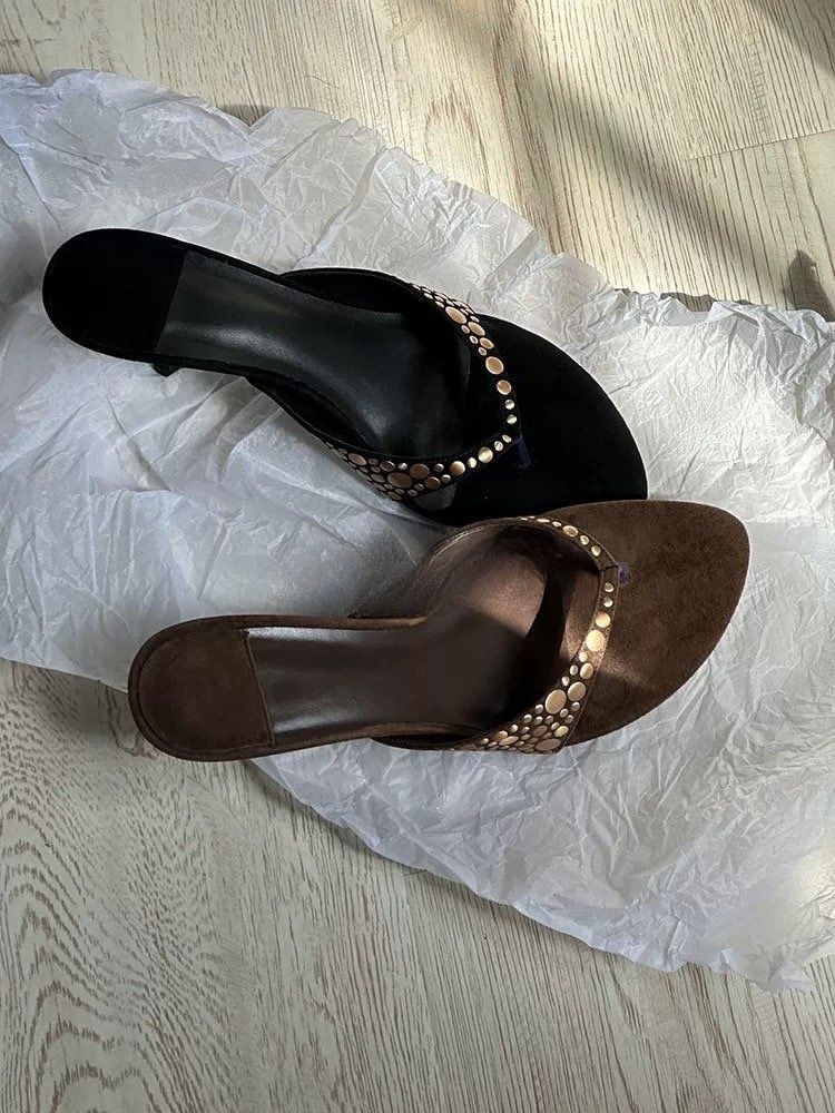 Luxury Brand Designer Shoes Sandals 2025 New High-End European And American Style Rivet Toe Post Sandals Suede High Heel Slippers For Women Summer Out