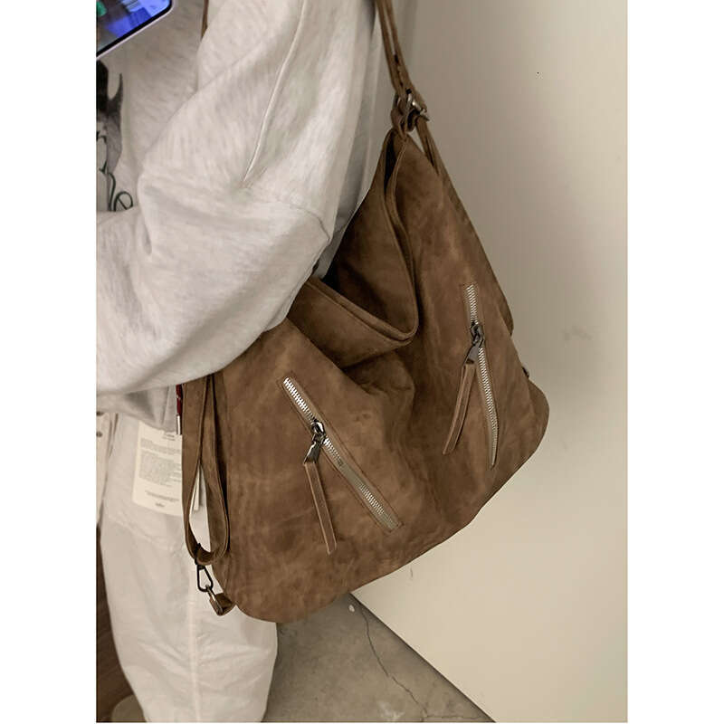 designer bag Commuting Backpack for Women, Autumn/Winter 2024 New Niche Simple Single Shoulder Tote Bag, Casual Large Capacity Bag