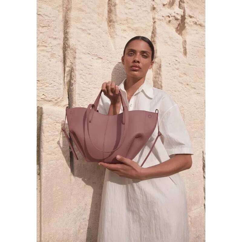 High Quality Women's Large Capacity Tote Pleated Po Handbag, Single Shoulder Armpit Bag, Fashionable And Trendy Bag