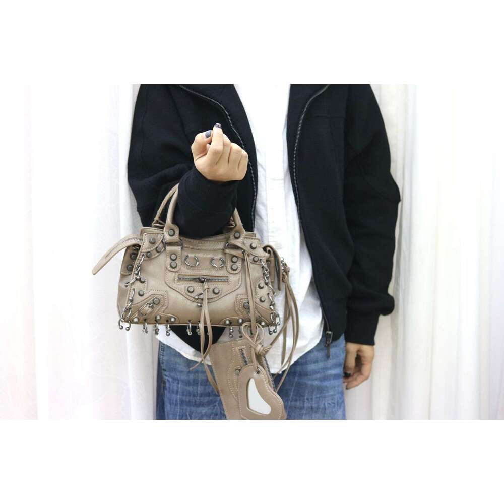 New Style Safety Pin Perforated Multi Stud Personality Rivet Motorcycle Sweet Cool Underarm Niche PU Shoulder Hot Girl Bag