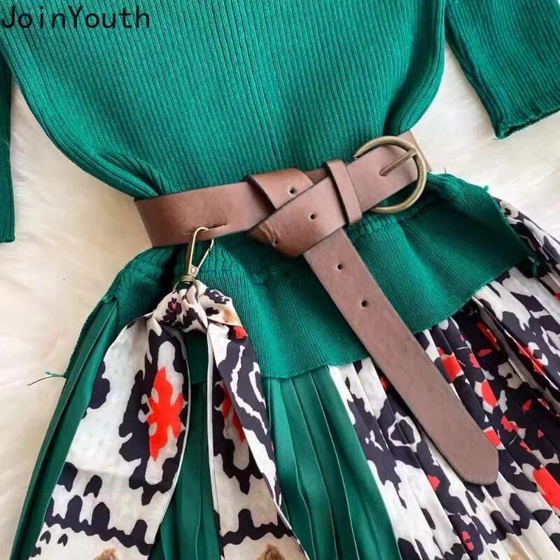 Contrast Color Floral Dresses Women Stand Neck Short Sleeve Temperament Robe Femme 2025 Vestidos De Mujer Knitted Pleated Dress