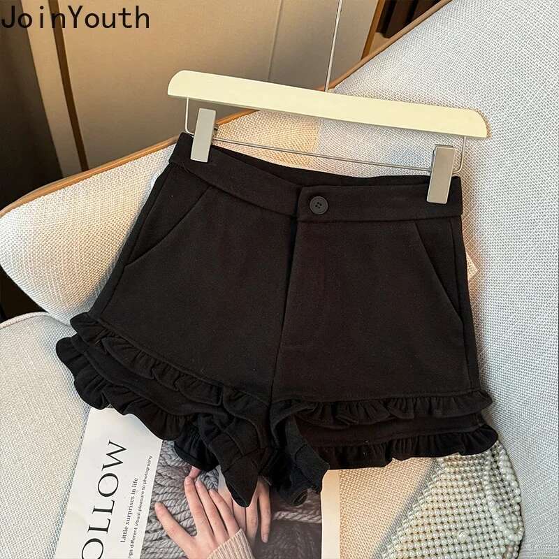 Sweet Women Shorts 2025 New Bottoms Temperament Woolen Wide Leg Pants Ruffles Fashion Thicked Tunic Pantalones Cortos De Mujer
