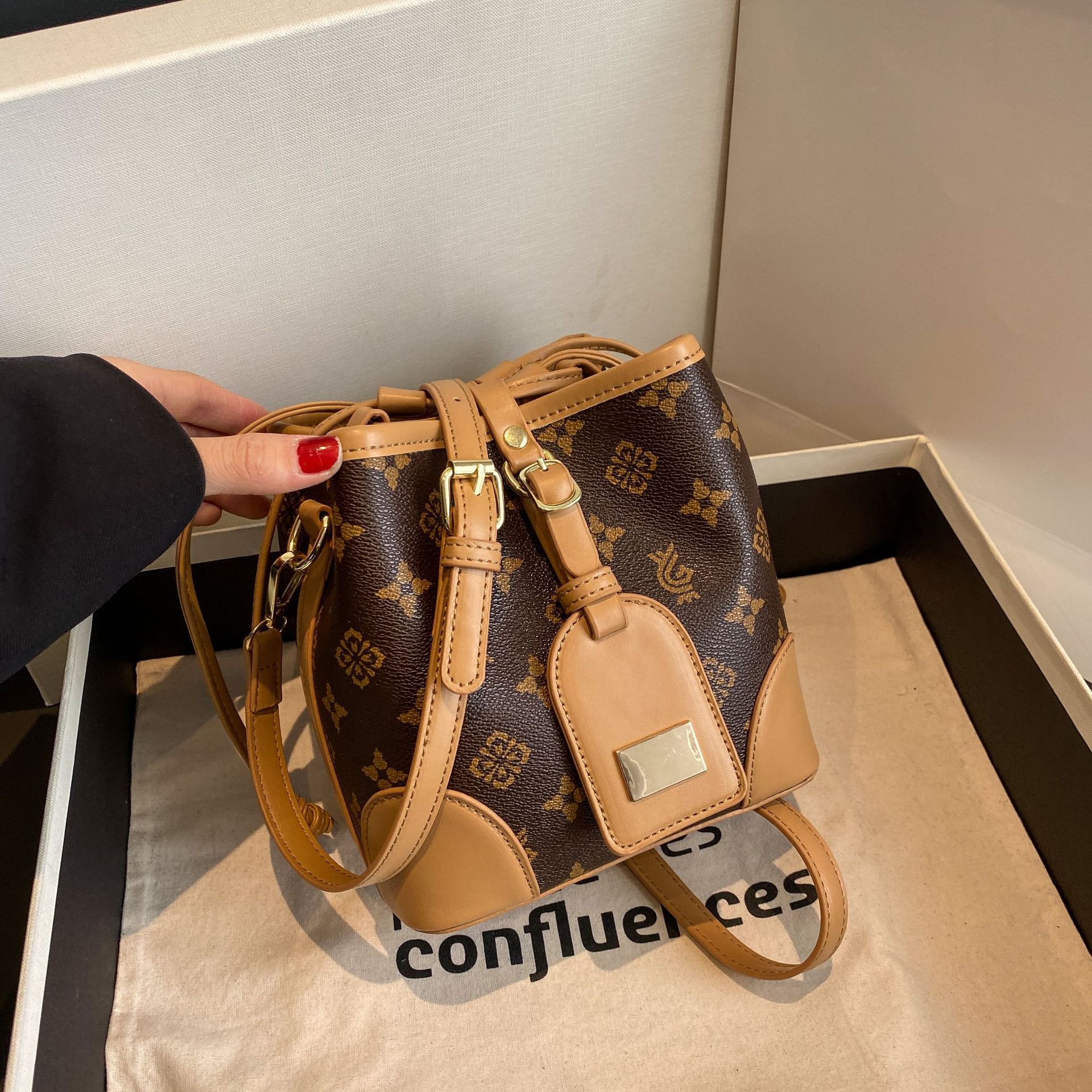 Designer Bag Vintage Monogram Bucket Bag for Women - Fashion Crossbody Shoulder Bag with Color-Blocking & Textured Look Free Shipping