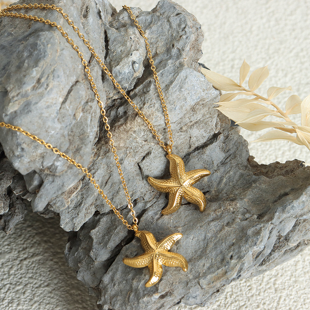 Boho Gold Starfish Necklace, Textured Sea Creature Pendant Chain, Beachy Jewelry Gift for Her for Women