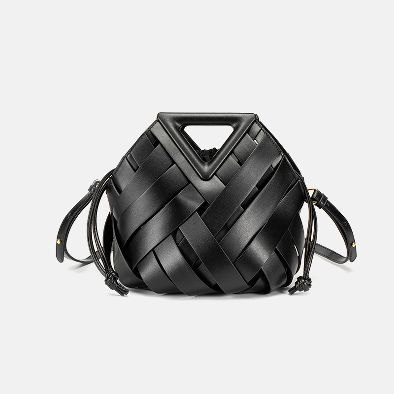 Women's Inverted Triangle Woven Handbag Free Shipping Designer Leather Shoulder Bag Crossbody Bag Large Capacity Mother Bag Luxurious Casual Beac
