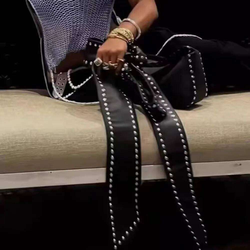 Designer bags Rivet Bow Shoulder Bag Bowknot Handle Handbags Black Box Purses Female Clutch Designer Bags for Women 2025 New Tote