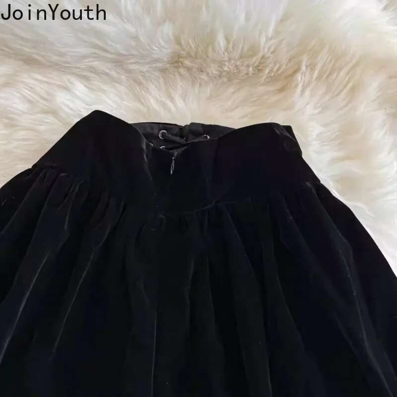 High Waist Black Women Shorts 2025 New Bottoms Bandage Fashion Sweet Black Booty Shorts Cute Velvet Pantalones Cortos De Mujer