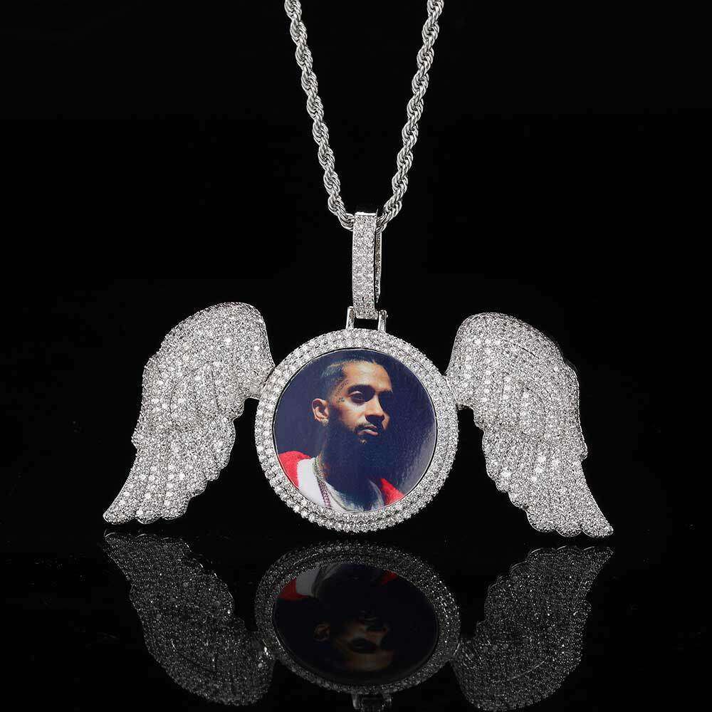 Large Wings Round Photo Pendant Micro Paved Zircon Personality Memory Frame Angel Necklace 7f55