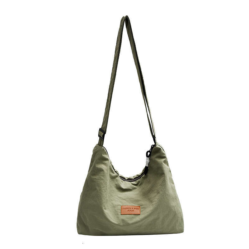 Ultra-light Large Capacity Waterproof Oxford Cloth Couple Fashion Versatile Casual Korean Style Tote Lightweight Crossbody Bag