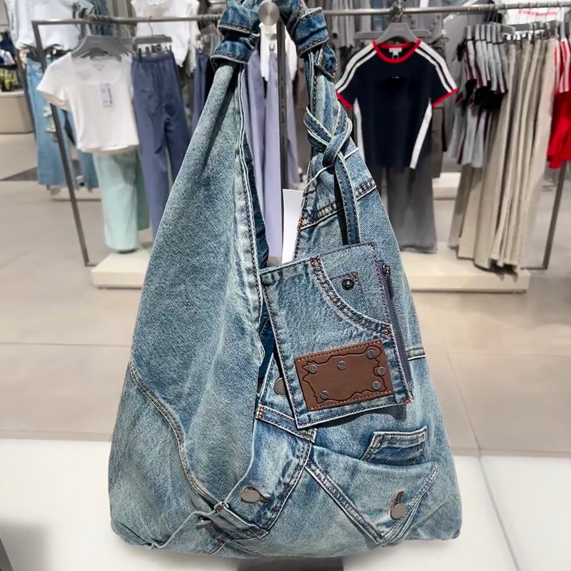 Free shipping designer bag Casual Large Capacity Bag for Women 2025 New Lightweight Versatile Washed Denim Tote Bag Commuter Shoulder Bag Lazy Style