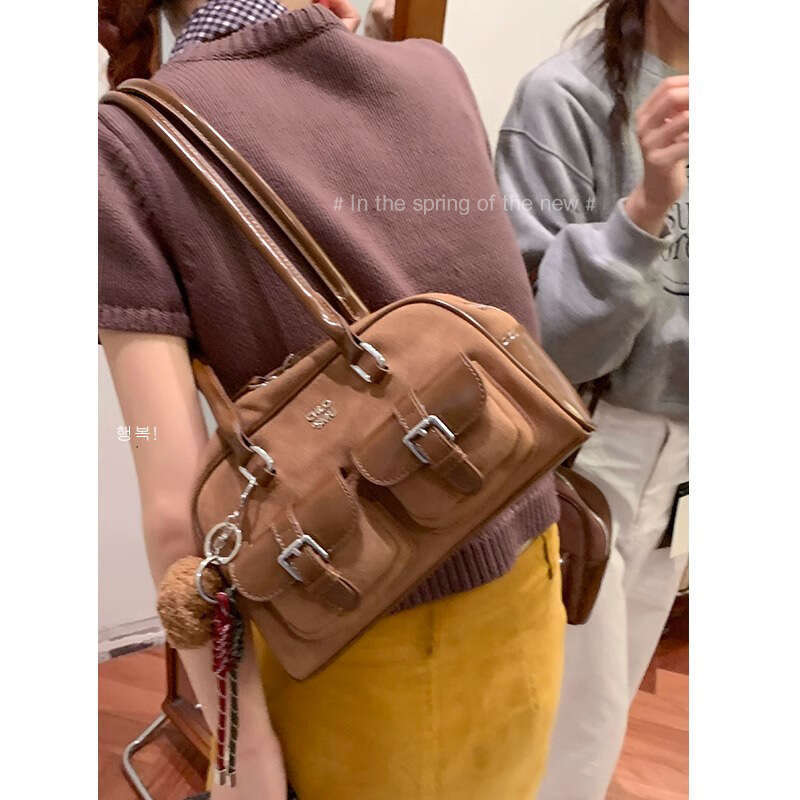 designer bag Niche Underarm for Women, Autumn 2024 New Simple Handheld Bowling Bag, Large Capacity Commuter Bag