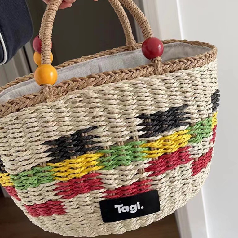 Free Shipping Wooden Fruit Woven Handbag Tagi Fruit Picnic Basket Beaded Large Capacity Vacation Casual Bag Luxury Designer Handheld Straw Bag