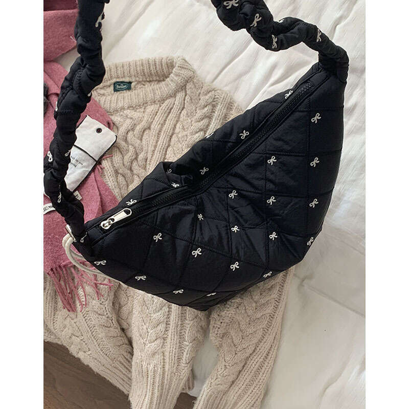 Niche Winter designer bag Down for Women 2024 New Korean Style Nylon Dumpling Versatile Crossbody Shoulder Underarm Bag