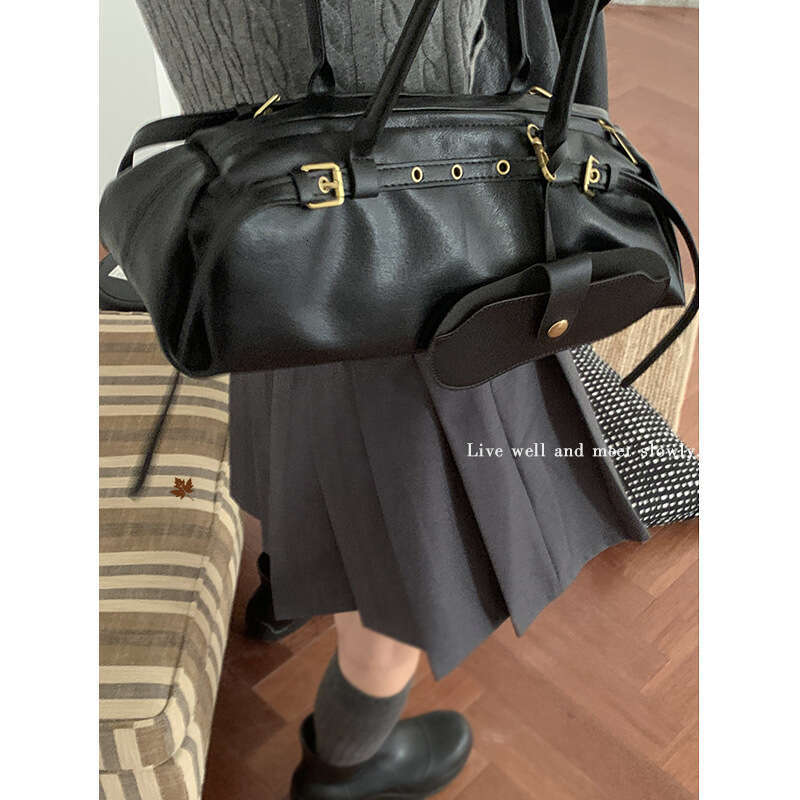 Niche Bowling Ball for Women designer bag 2024 New Simple Large Capacity Shoulder Fashion Underarm Bag