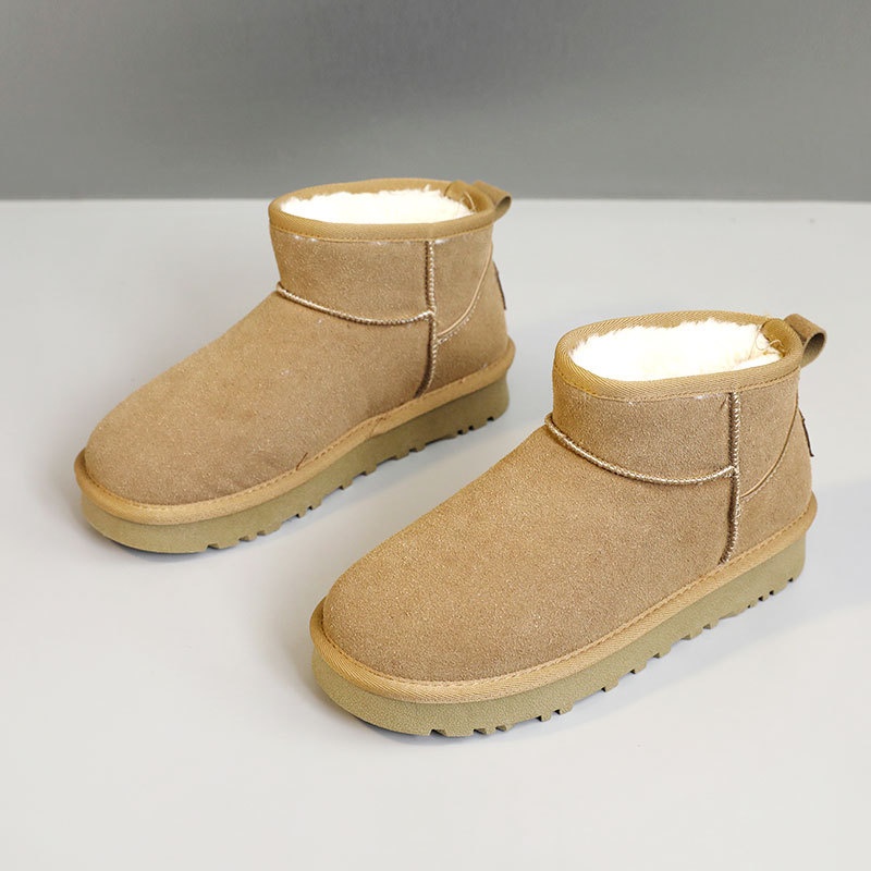 2025 free shipping designer women's winter shoes, women's new models with plush snow boots, cotton solid color sports cotton shoes black whi