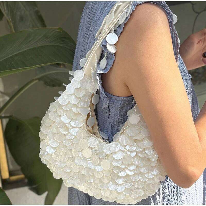Designer bags Luxurious Pearl White Sequined Underarm Handmade Dumpling Natural Shell Beaded Shoulderbag Pearlescent Evening Bag