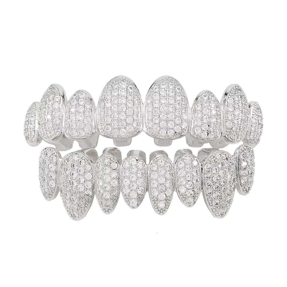 Custom Diamond Grillz Hip Hop 18K Gold Plated Iced Out Moissanite Diamond Grillz for Teeth