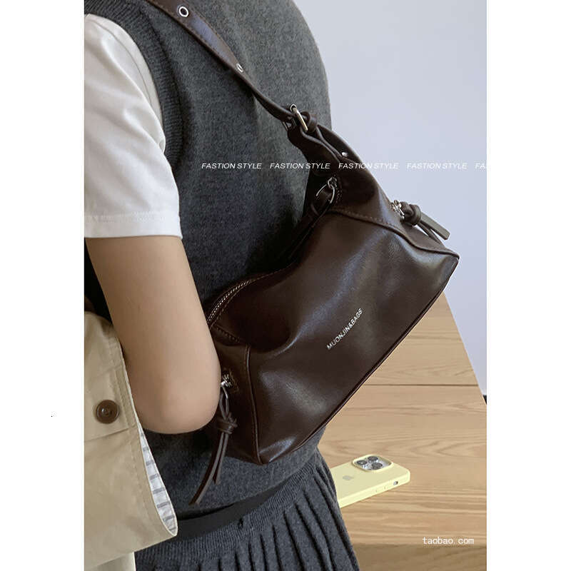 Autumn Underarm Women's 2024 New designer bag Fashion Single Shoulder Simple Large Capacity Crossbody Bag