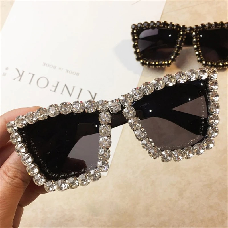 Oversized Rhinestone Frame Square Sunglasses Ladies Diamond Glasses Fashion Sun Glasses UV400 Shades for Women 250617