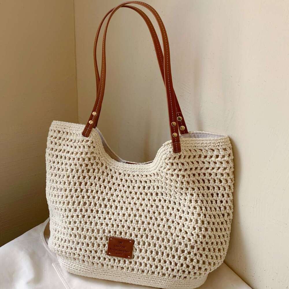 Holiday Woven Tote for Women 2025 New Summer Large Capacity Beach Vacation Straw Bag