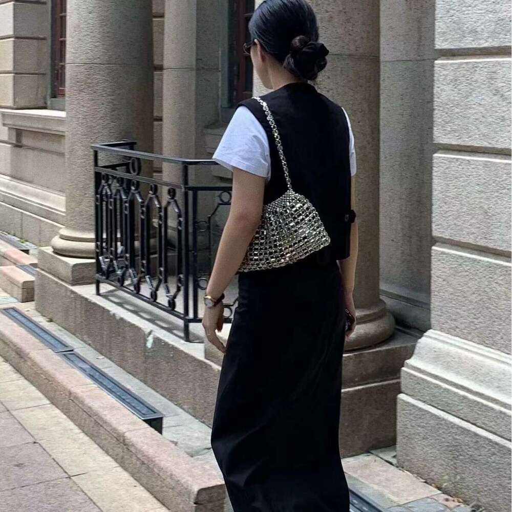 2024 New Metal Silver Design Hollow Handwoven Beaded Fashionable Single Shoulder Underarm Bag