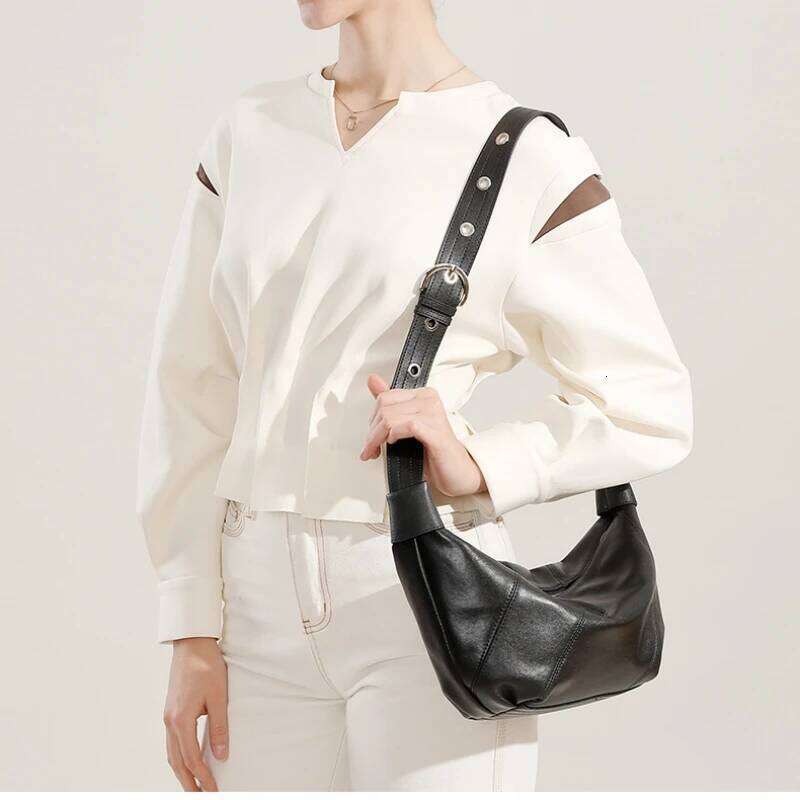 YANATARI Dumpling Leather Soft Leather Large Capacity Minimalist Crossbody Bag Women Female Fashion 2025/06/22