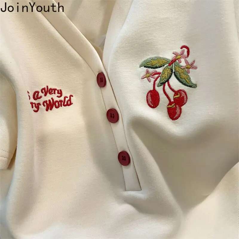 Woman T Shirts V-neck Letter Cherry Embroidery Summer Tees Short Sleeve Bottoms Casual Vintage Tops Chic Casual Oversized Tshirt