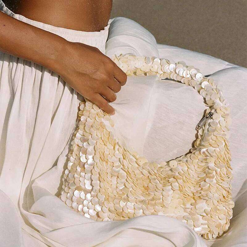 Designer bags Luxurious Pearl White Sequined Underarm Handmade Dumpling Natural Shell Beaded Shoulderbag Pearlescent Evening Bag