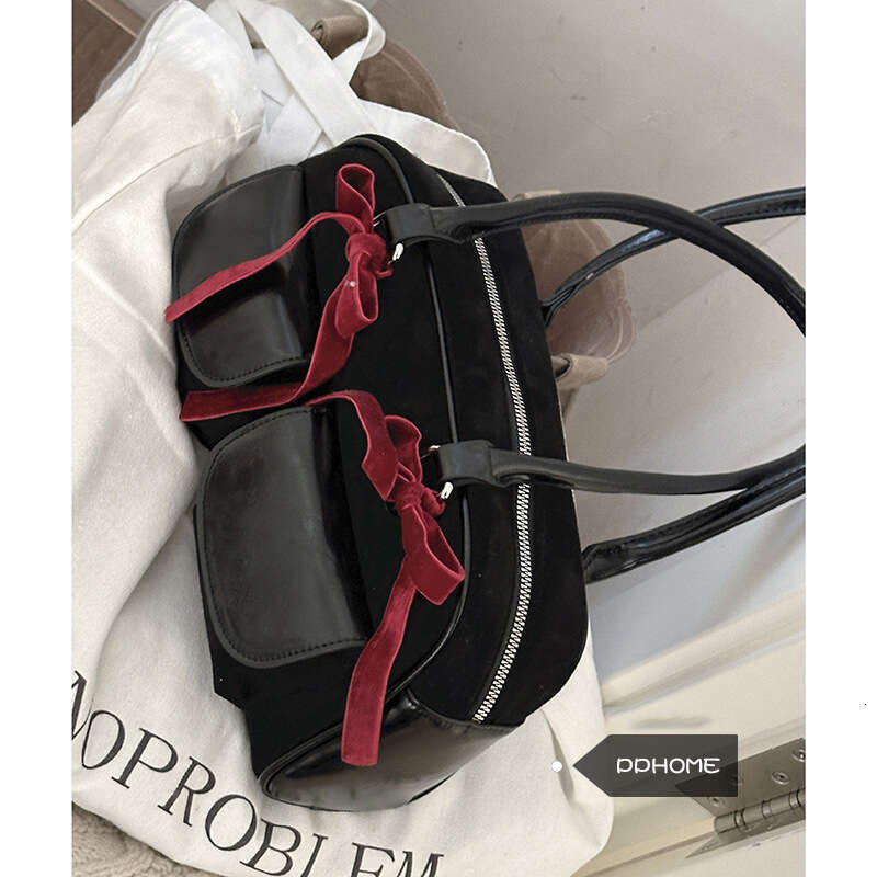 Textured Suede Commuter for Women 2023 New Niche Fashion Underarm designer bag Bag Large Capacity Handbag