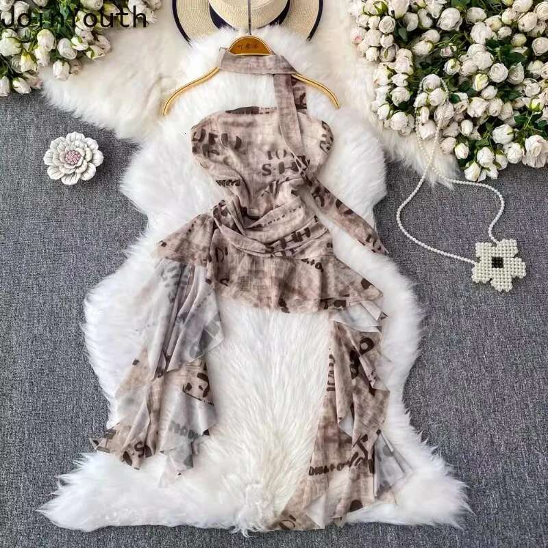 Sexy Crop Tops Women Vest Letter Print Tunic Strapless Tees 2025 Ropa Mujer Chic Irregular Ruffles Camis Backless Summer Tanks