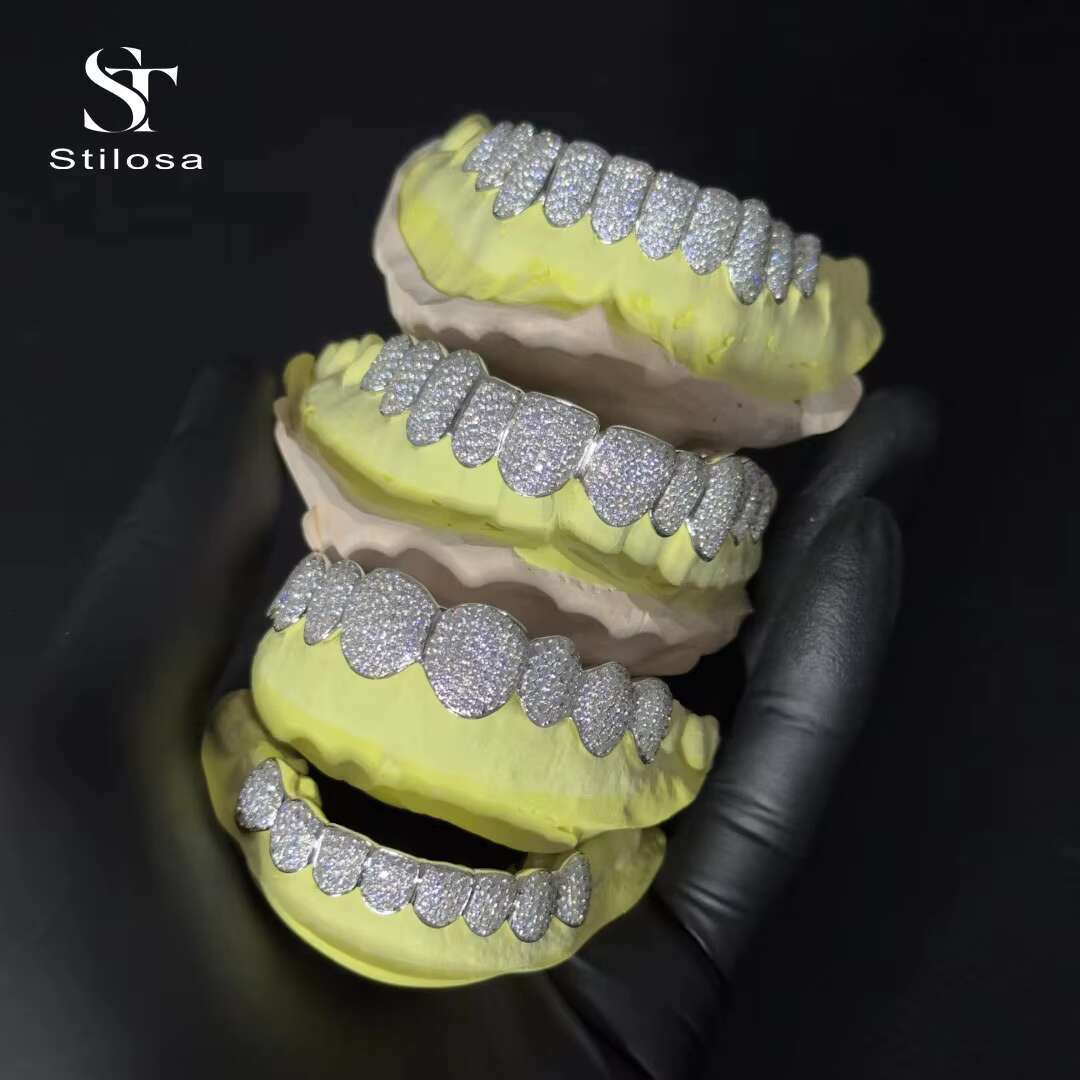 Fashion Jewelry 925 Silver Plated Gold 10 Top 10 Bottom Custom Grillz Vvs Moissanite Teeth Grillz Diamond Grillz