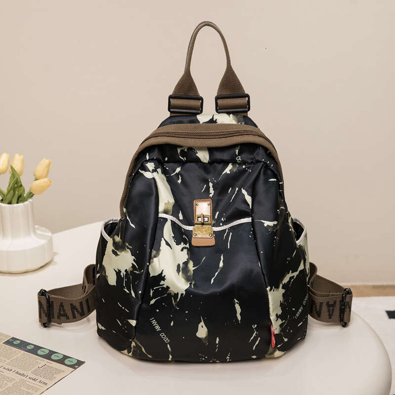 High-end Backpack for Women 2025 New Fashion Commuter Large Capacity Oxford Cloth Ladies Casual Travel Bag