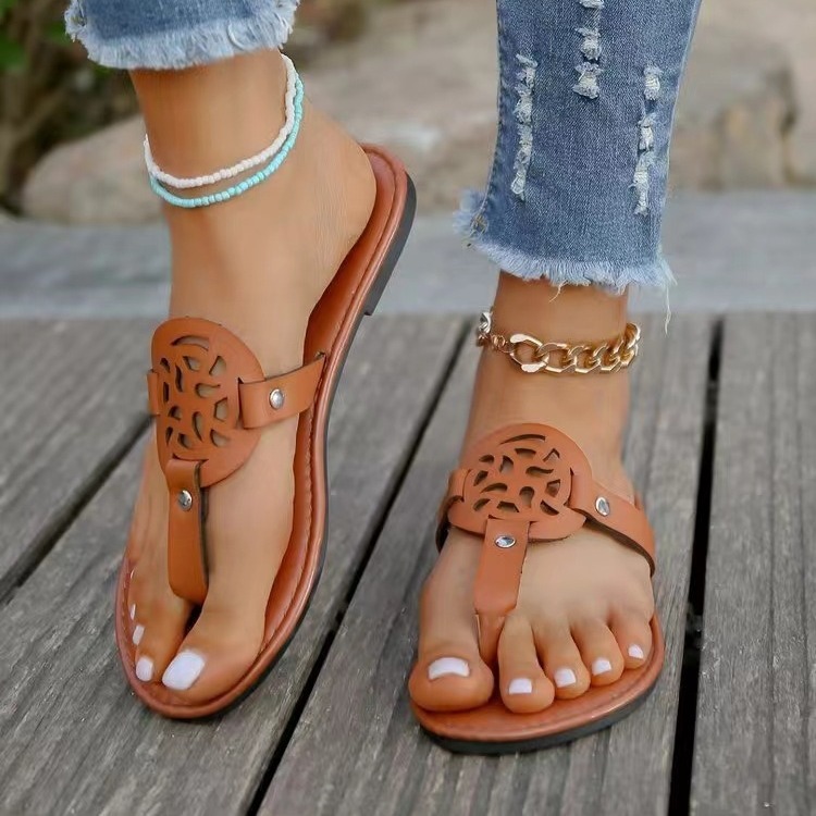 Luxury Brand Designer Shoes High Quality Sandals Casual Flat Toe Clip Sandals For Women Lightweight Beach Sandals Hot-Selling