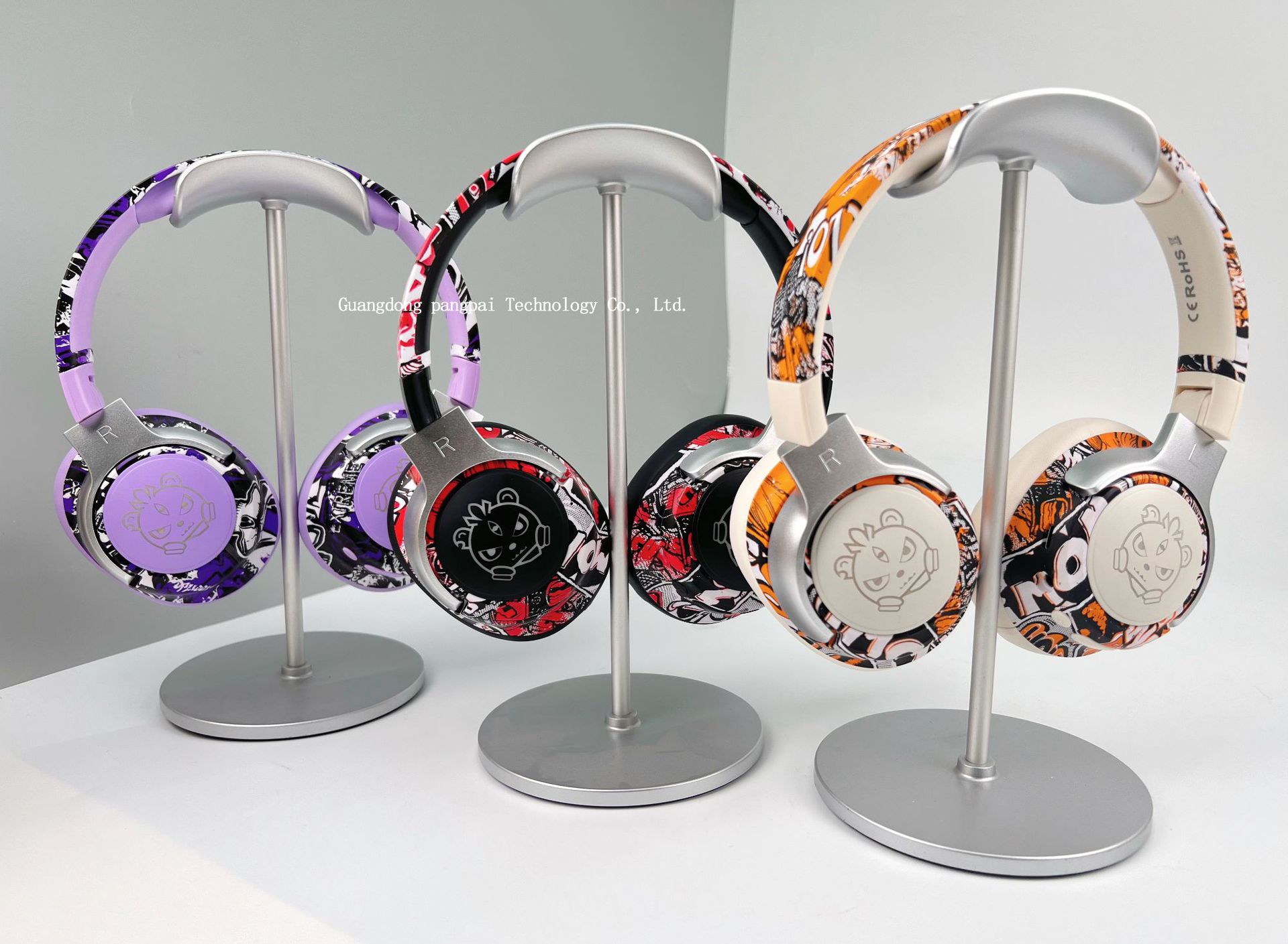 Doodle wireless bluetooth headset RGB light effect all-inclusive ear call game headset