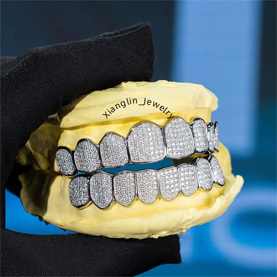 Hip Hop Moissanite Teeth Grillz Custom Vvs Iced Out Round Diamond Silver 925 Moissanite Grillz