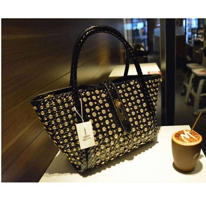 Ipinee Rhinestones Crossbody Bags For Patent Leather Handbags Women Designer Ladies Messenger Bag Sac A Main