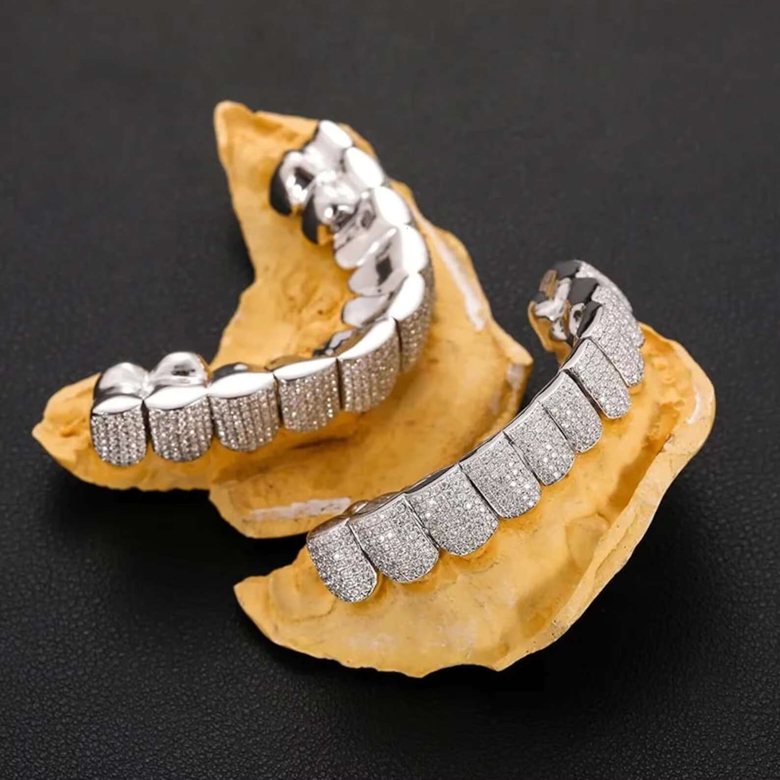 New Design Permanent Grillz Hip Hop Teeth Cover Moissanite Iced Out Gold Tooth 925 Sterling Silver Teeth Silver Gold Punk Grillz