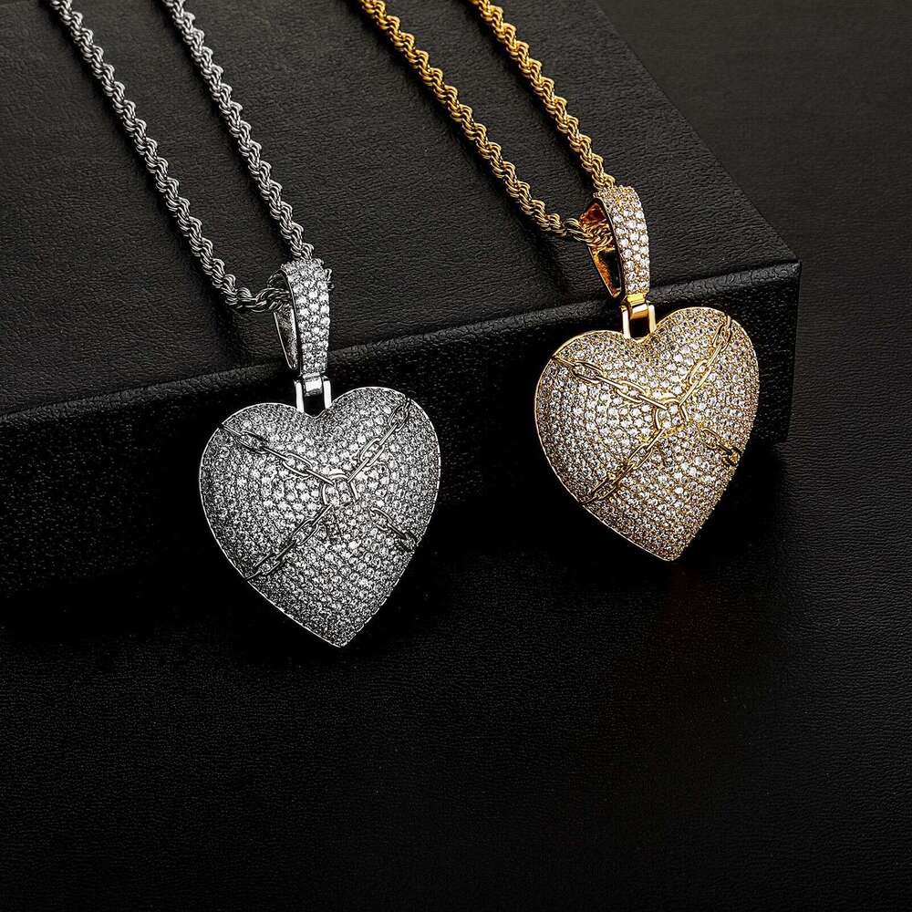 2023 New Hip-Hop Full Zircon Heart Pendant Necklace for Men and Women Rap Trendy Accessories Gold Jewelry