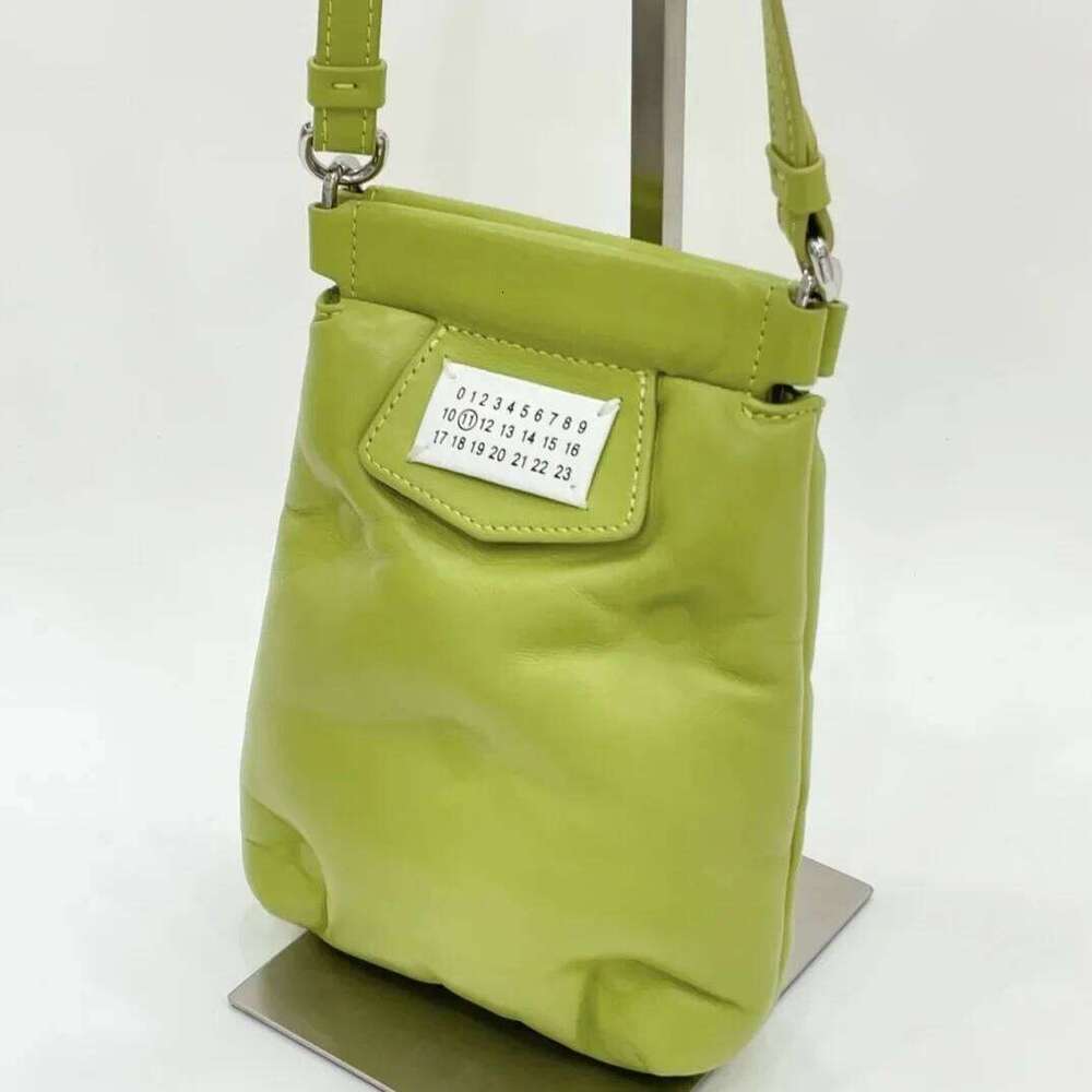 Fashionable Versatile Trendy Soft Fresh Crossbody Genuine Leather Mobile Phone Bag ### 2024 New Women's Cr