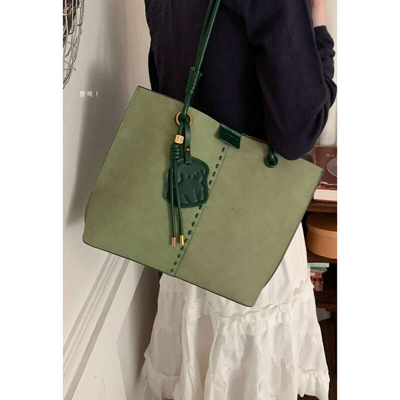 designer bag High-End Large Capacity for Women 2025 New Fashion Tote Textured Simple Shoulder Commuter Bag
