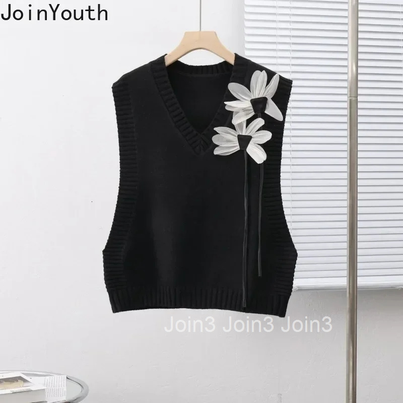 2025 Ropa Mujer Knitted Vest Sweater for Womens V-neck 3D Floral Sleeveless Waistcoat Crop Tops Casual Vintage Fashion Tanks