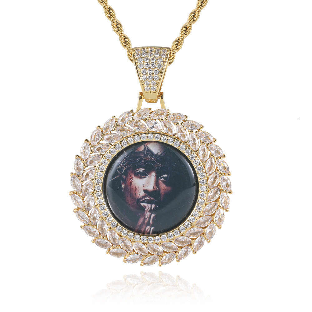 Hip Hop Wheat Spike Round Frame Trendy Brand Personality Copper Inlaid Zircon Commemorative Photo Pendant Necklace 3a6b