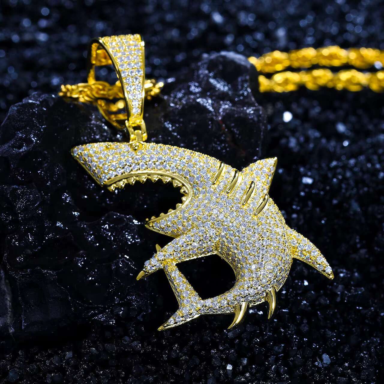 New Design 925 Sterling Silver VVS Moissanite Diamond Great White Shark Iced Pendant Necklace Hip Hop Style Pendants Charms