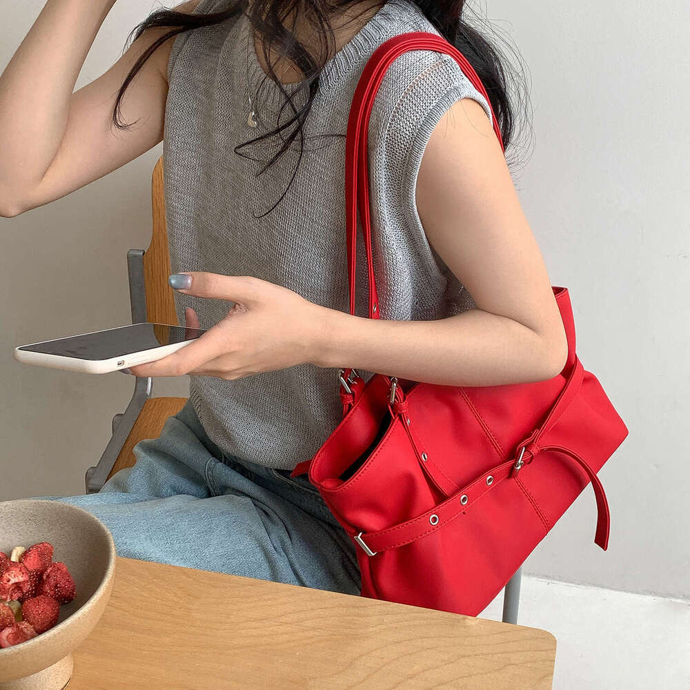 Free shipping fashion designer bag Luxury Korean Style High End Soft Loose Underarm Tote for Women Summer Large Capacity Fashion Commuter Shoulder Bag