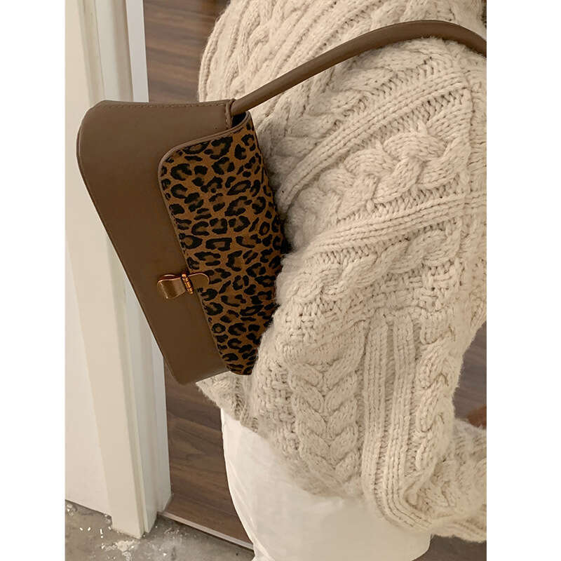 designer bag Niche Commuter Underarm Women's 2024 New Leopard Print Shoulder Bag Fashion Matte Handbag